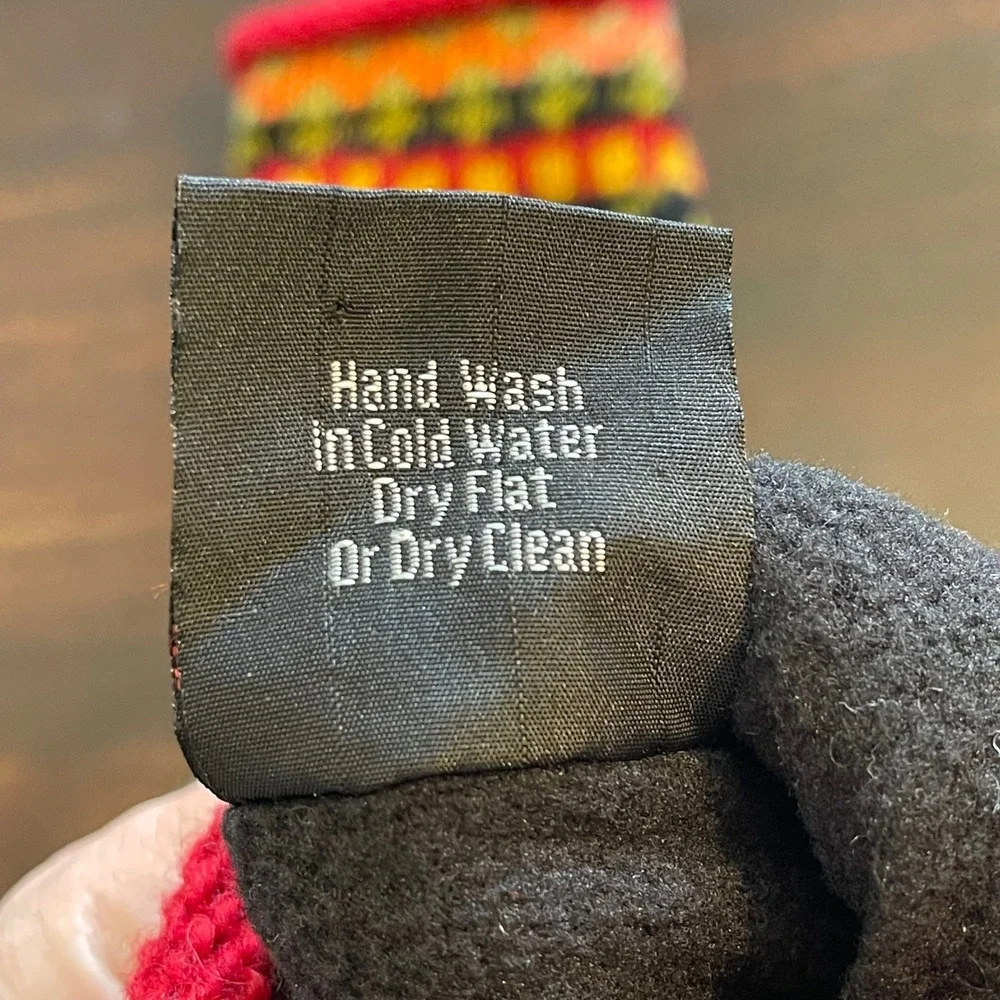 Lost Horizons‎ Handmade Nepal Wool Fleece Lined Fingerless Mittens Floral Red